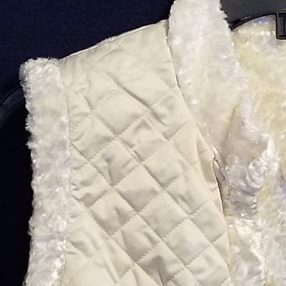 Winter White Reversible Faux Persian Lamb … - Picture 7 of 10